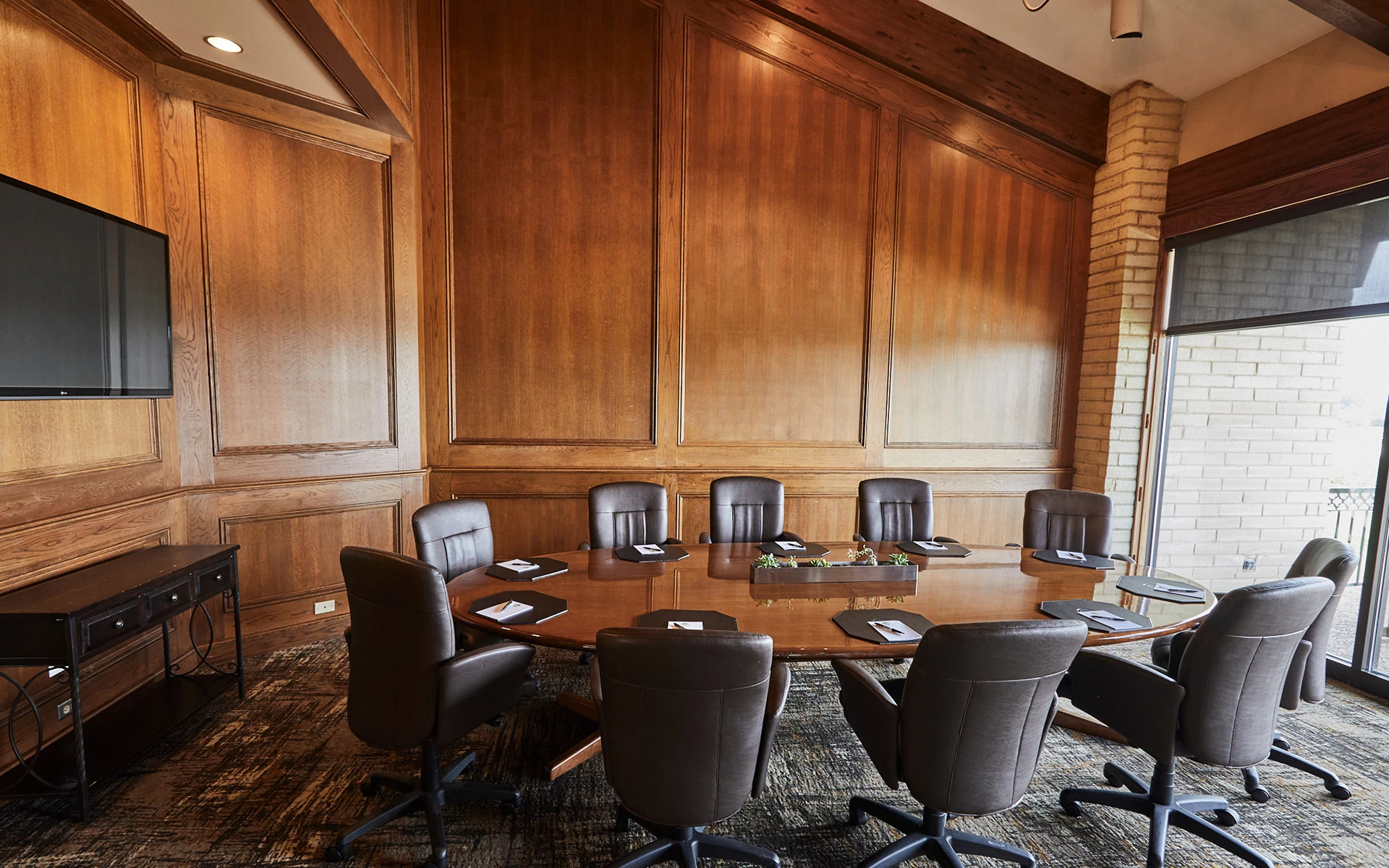 Las Colinas Country Club Meeting Boardroom